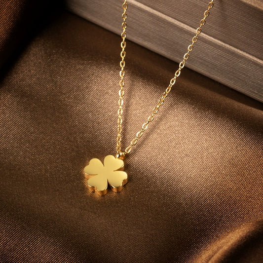 クローバー１８K